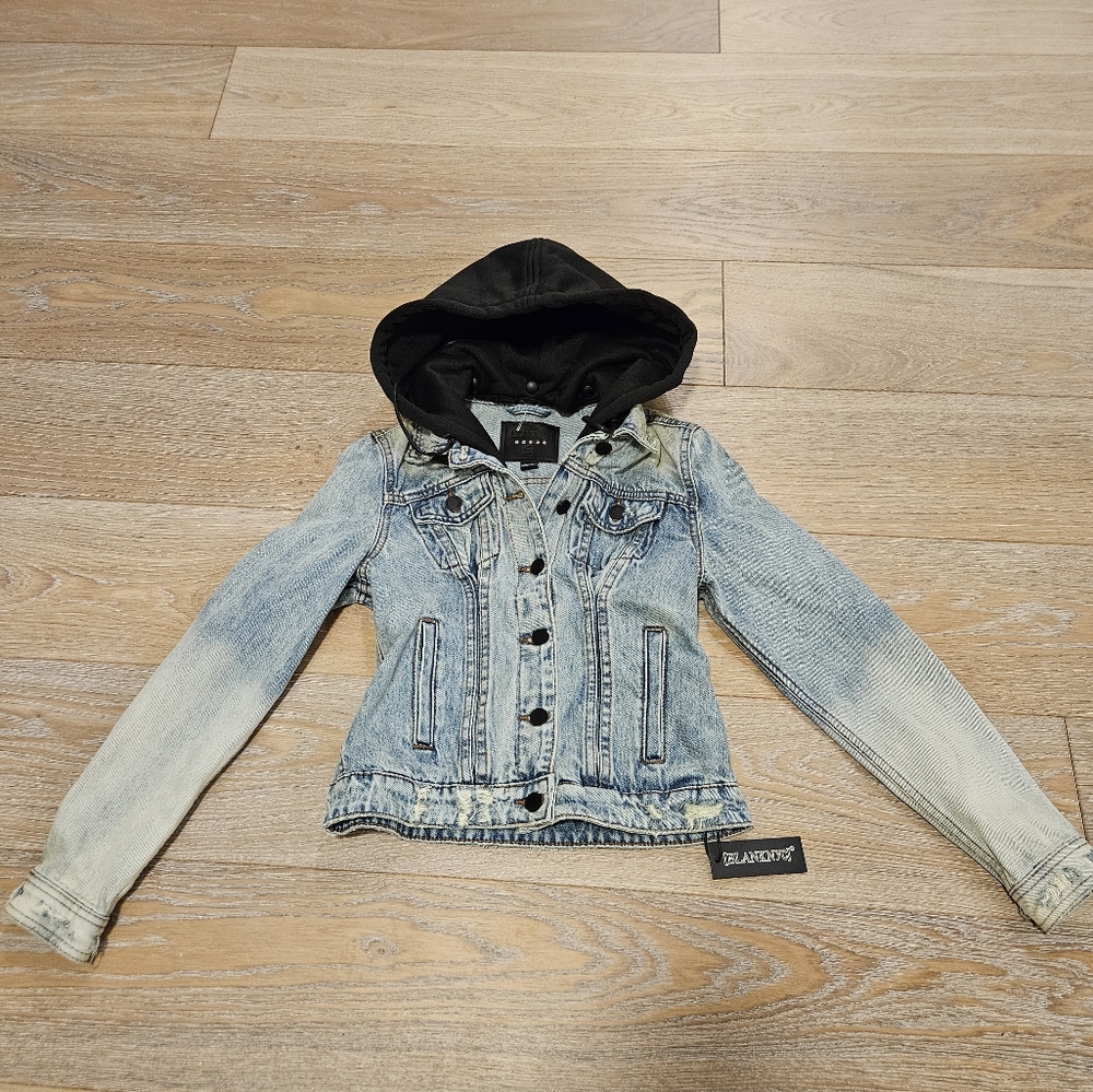 Blank NYC Denim Jacket with Hood in Casual Encounter size XS